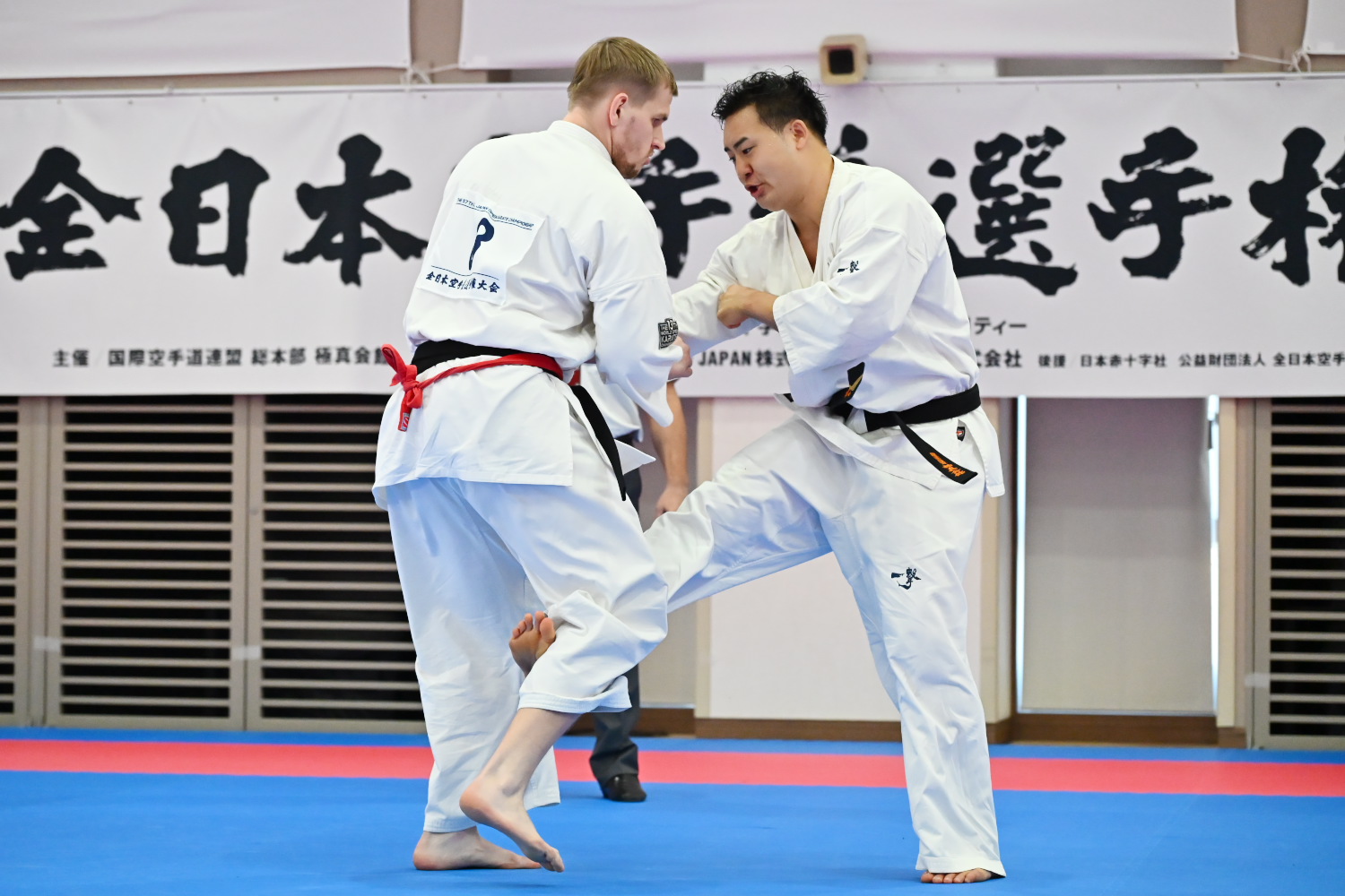 極真会館 12.27-28 東京（レポ）：コバレンコ、西村界人を決勝で破り