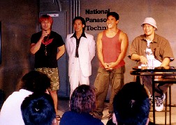 �g�[�N�V���[�̗l�q