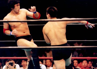 �X�^���h�̍U�h