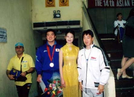 ���F���`���C�i�̂��o����Ɖ��R�i���j�ƈɓ��g���[�i�[