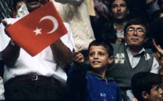 �g���R�̍�����U���ĉ�������q�ǂ�